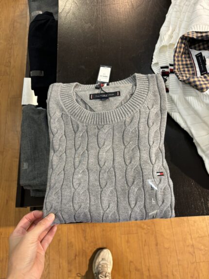 Embroidered Logo Brand White Twisted Flower Knit Sweater Retro-inspired Texture for Commuting & Casual Wear - grey, XL