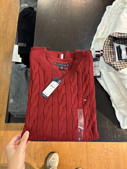 Brand Burgundy Cable-Knit Sweater American Classic Crewneck Warm Top Fall/Winter Casual Versatile Layer - Red, M